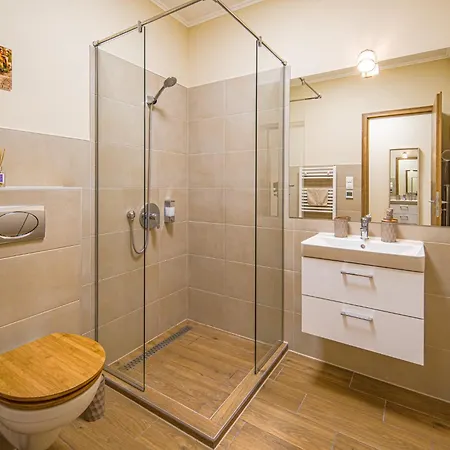 Palmy